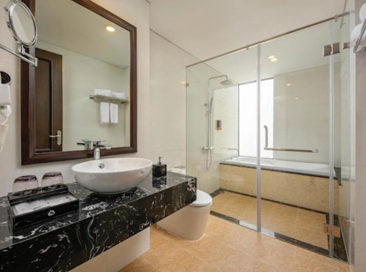 Santa Luxury Hotel دا نانغ المظهر الخارجي الصورة